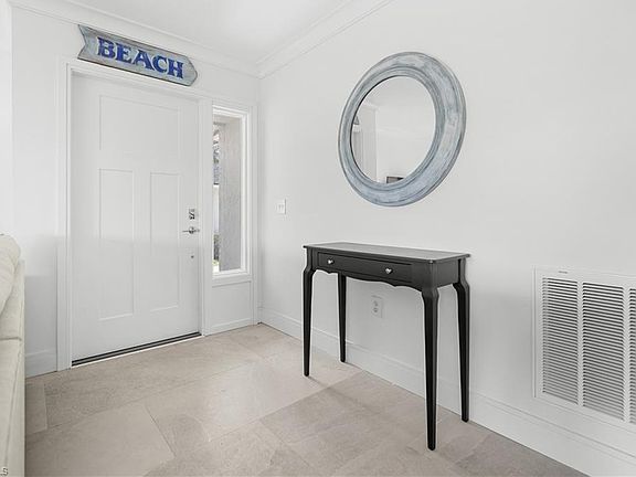 2nd image of 250 Lanchester CT #35