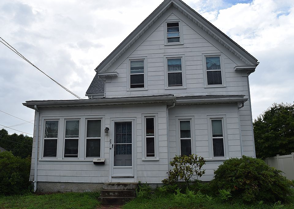 2nd image of 83 Common St