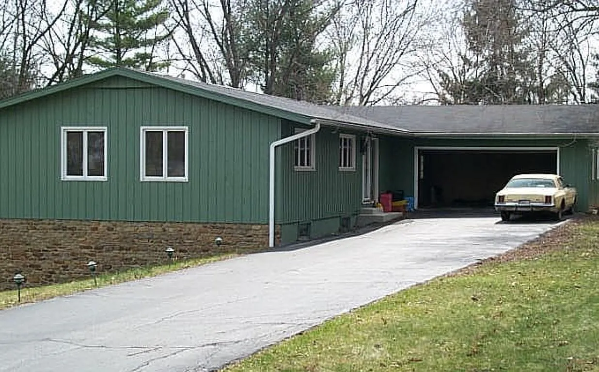460 E Kenwood Pl photo 1