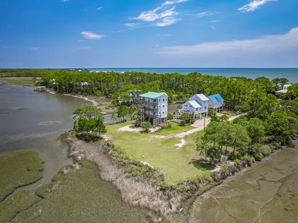 26 George Vause Rd, Panacea, FL 32346