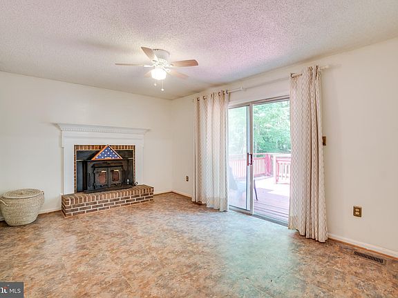 5th image of 16010 Macedonia Dr