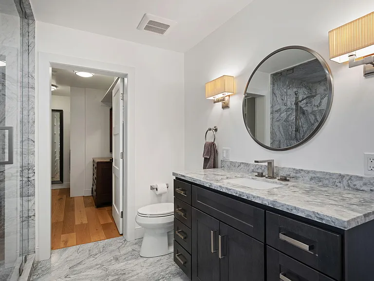 1690 E Valley Rd — Photo 13