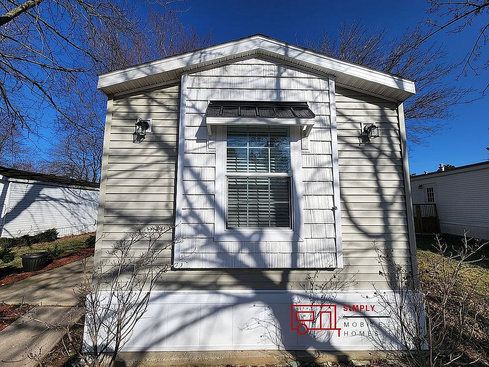 1st image of 335 Oakhill Ct