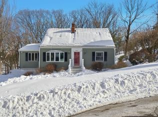 19 Indian Hill Rd, Woburn, MA 01801