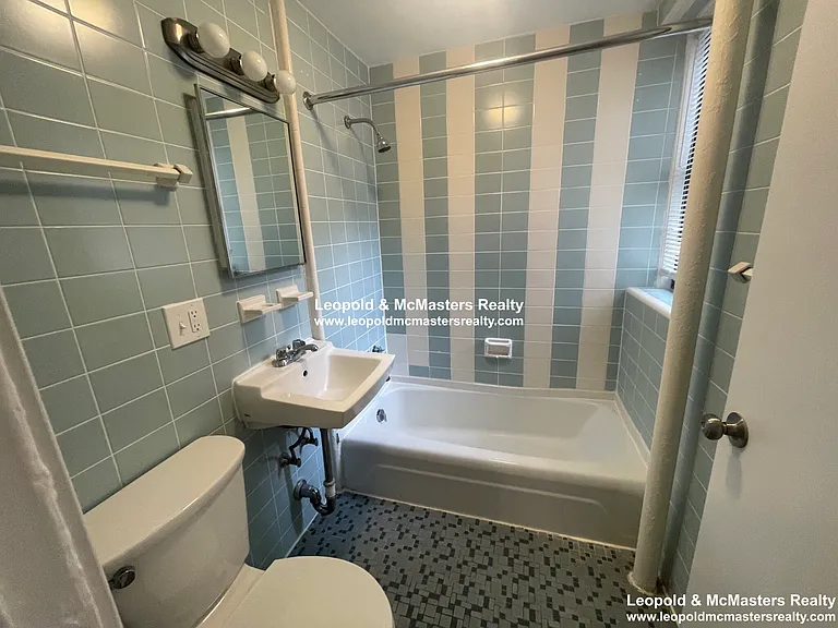1329 Commonwealth Ave #2 — Photo 9