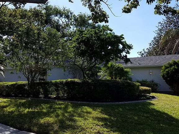 2nd image of 1657 Macdonnell Ct