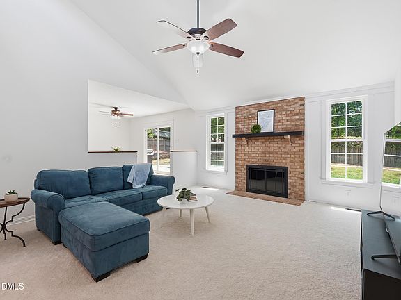4th image of 8108 Calais Ct