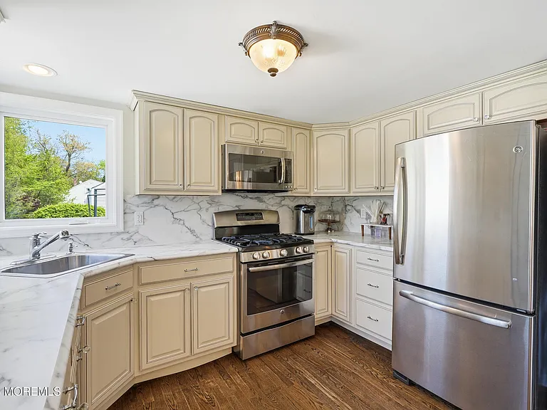 4 Cheryl Dr — Photo 14