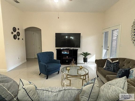 5th image of 2482 Lexington Pl