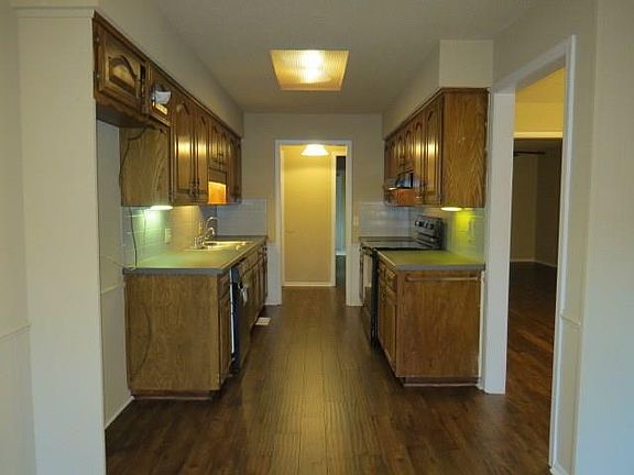 5th image of 1608 W Sherryden Dr