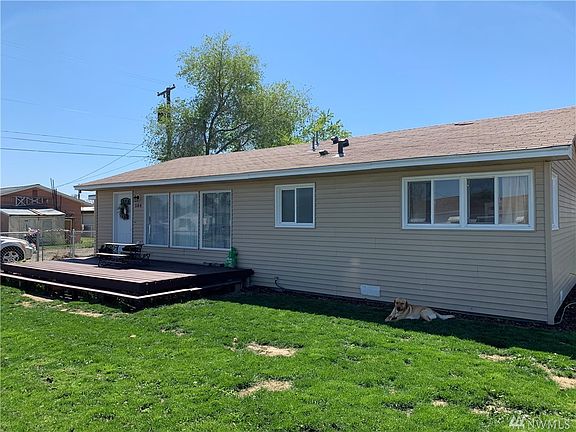 3rd image of 504 S Schneirla St