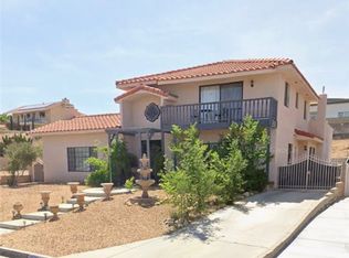 13580 Chinquapin Dr, Victorville, CA 92395