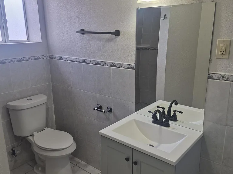 3915 Mobile Ave #3 — Photo 13