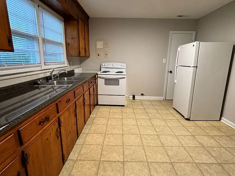 42A Sophia Dr — Photo 7