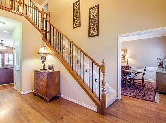 4th image of 1335 Woodbrook Ln