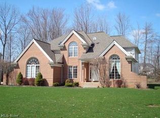 1003 Chinaberry Cir S, Macedonia, OH 44056