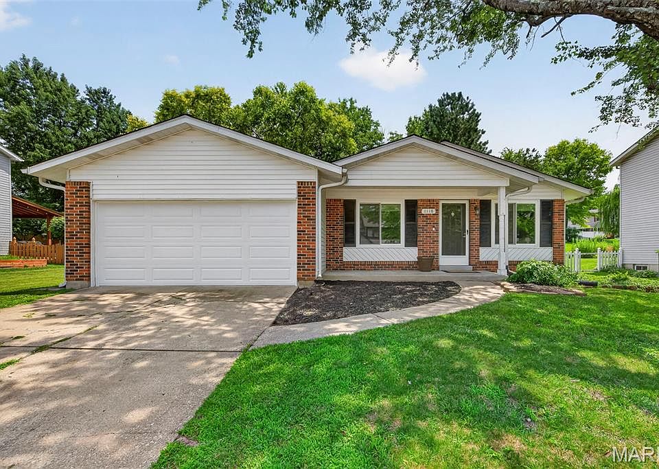 1st image of 1118 Martin Manor Pl