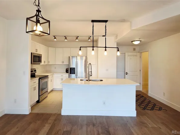 9079 E Panorama Circle #221, Englewood, CO 80112