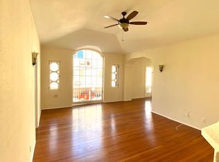1259 N Flores Ave #E2, West Hollywood, CA 90069