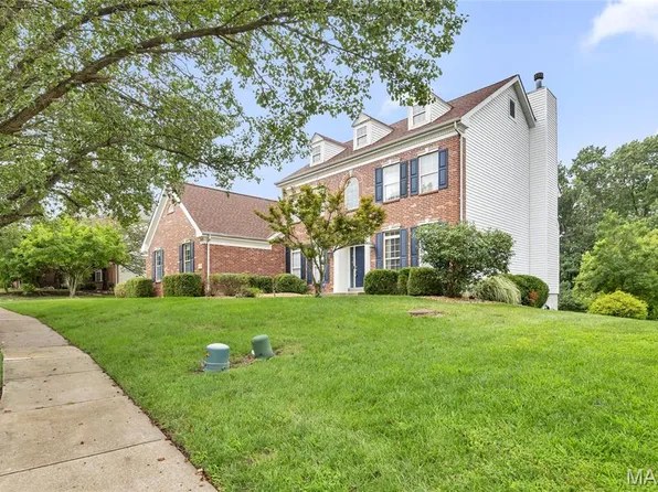 17655 Vintage Oak Dr, Glencoe, MO 63038