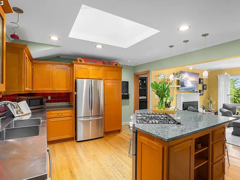 3030 NW Cornell Rd — Photo 10
