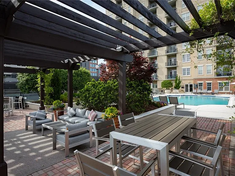 325 E East Paces Ferry Rd NE #502 — Photo 29