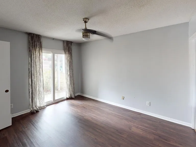 4827 Birchwood Pl — Photo 11