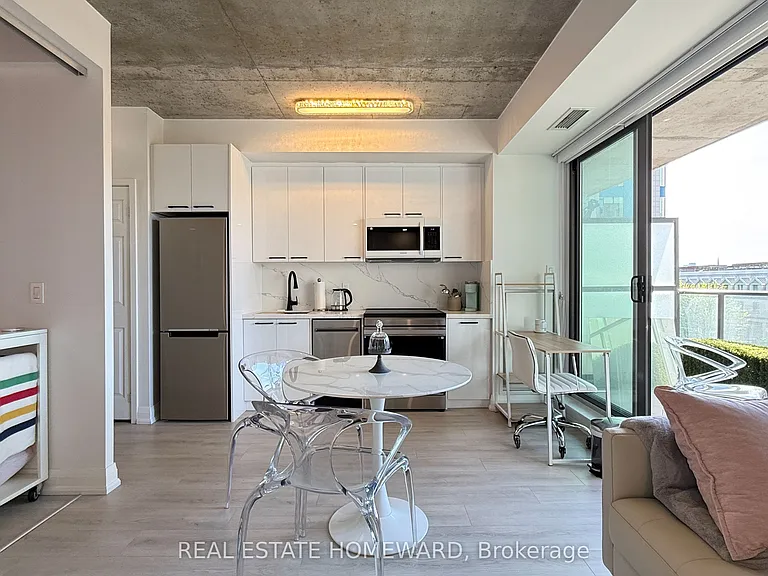 32 Camden St #706 — Photo 10