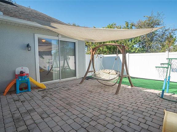 5th image of 7001 Five Oaks Dr