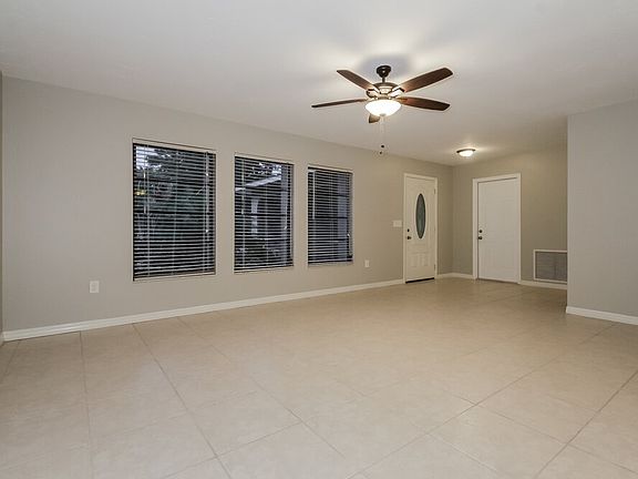 4th image of 8420 Sylvan Woods Dr