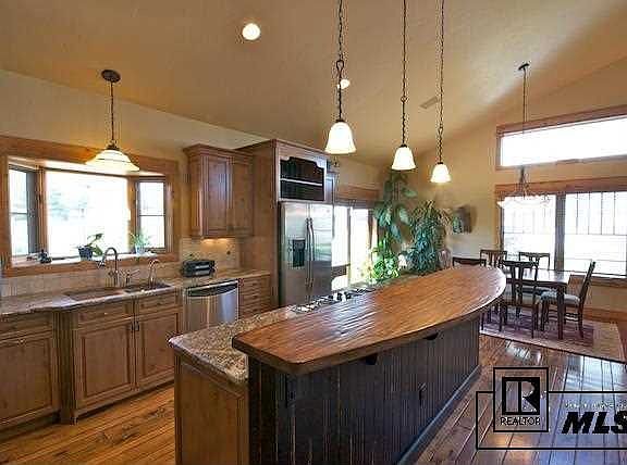 5th image of 27665 Silver Spur St