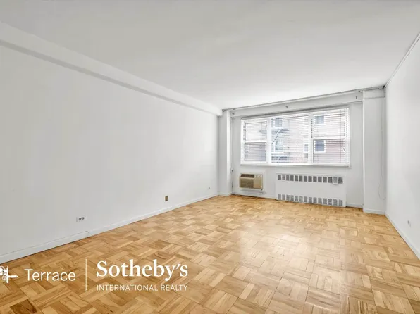 110-50 71st Road image 3 of 18