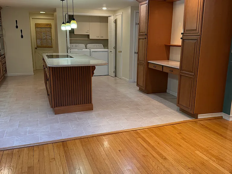 54 Tree Top Ln — Photo 23