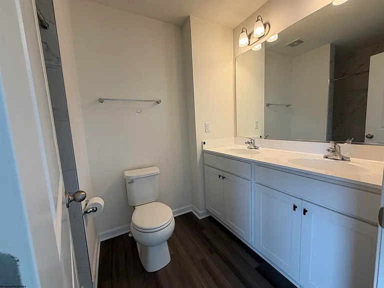 48 Dover Ct #48 — Photo 12