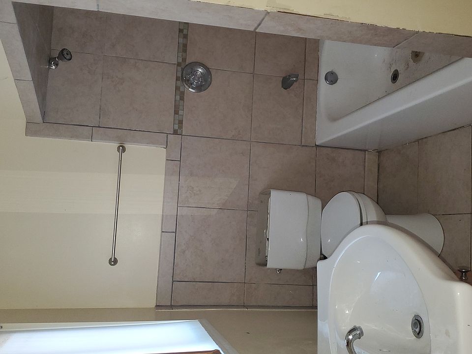 2nd image of 1819 Lemar Ave