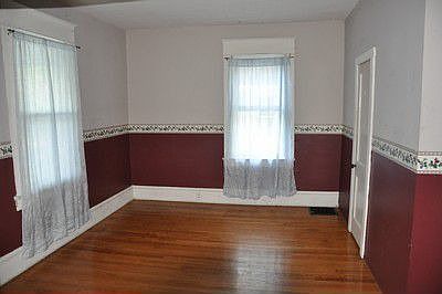 3rd image of 210 W Augusta Ave