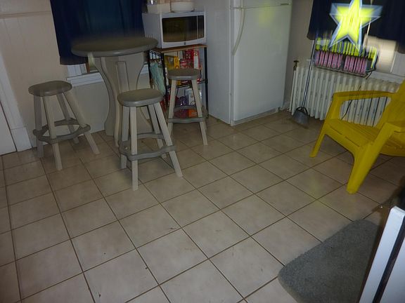 4th image of 414 Hudson Ave APT 1 & 2
