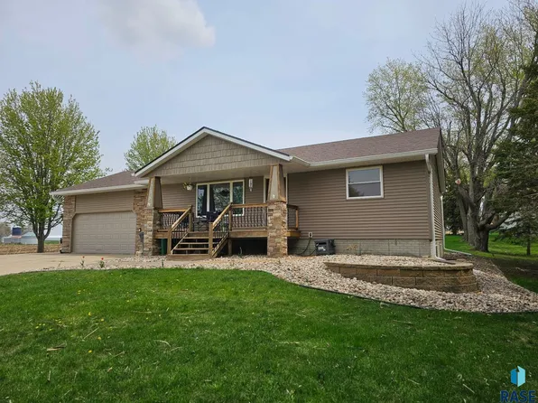1238 Edgerley St, Larchwood, IA 51241