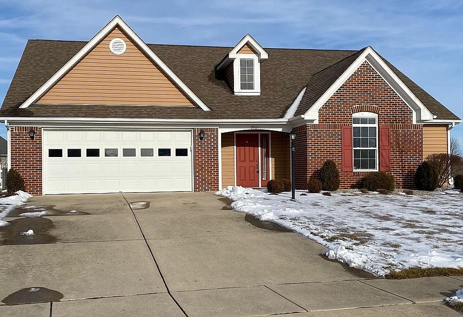 1st image of 2505 Parkdale Dr