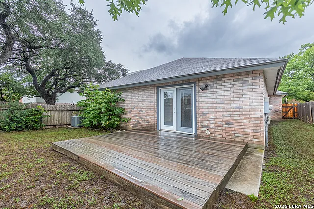 21514 Longwood — Photo 30