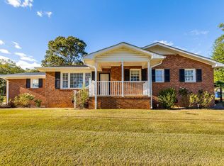 7230 Reidville Rd, Woodruff, SC 29388