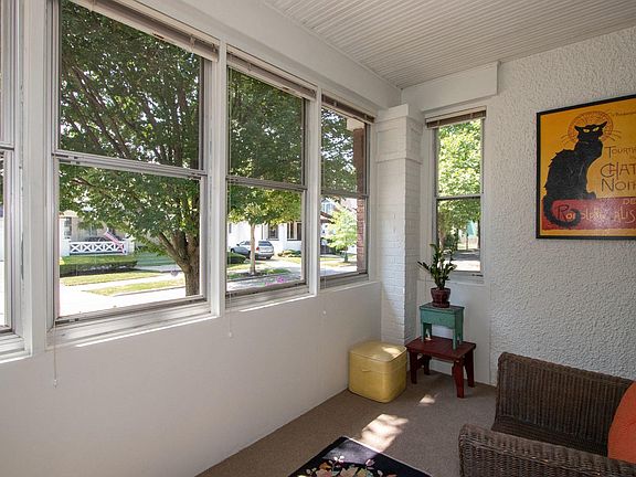 4th image of 614 Carpenter Ave
