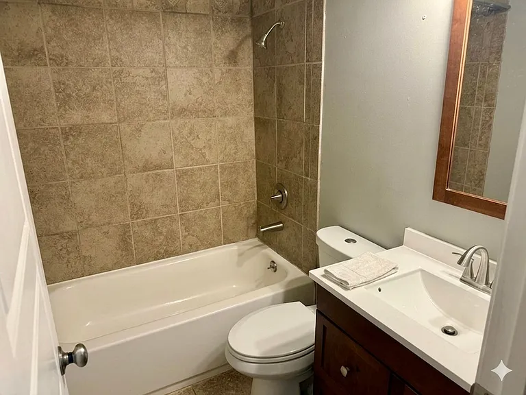 3053 Woodale Cir — Photo 16