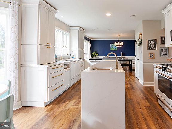 2nd image of 115 Heiskel Dr