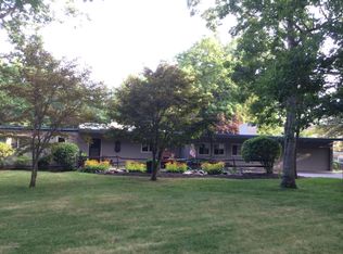 212 Oakridge Rd, Bear Creek Township, PA 18702