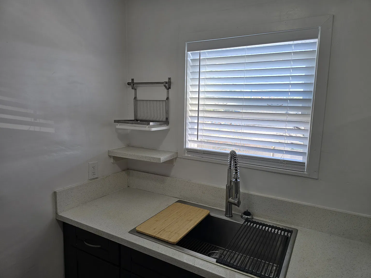 2 bed, 800 sqft, $2,425 — Photo 4