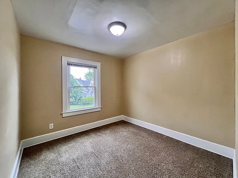 1233 Halstead St — Photo 9
