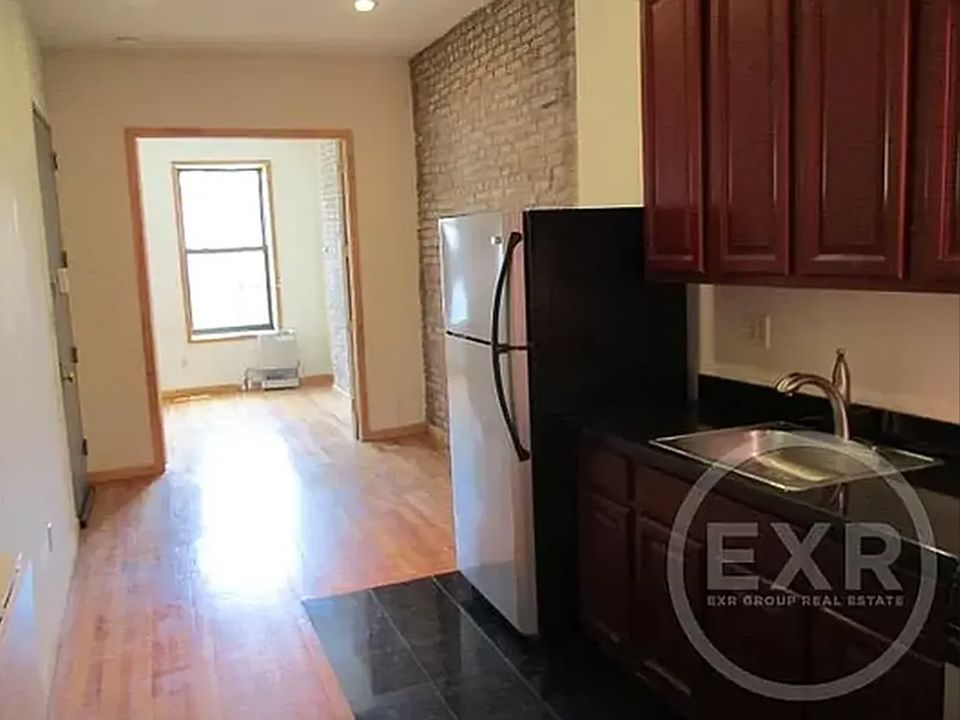 1st image of 291 Cornelia St #1A