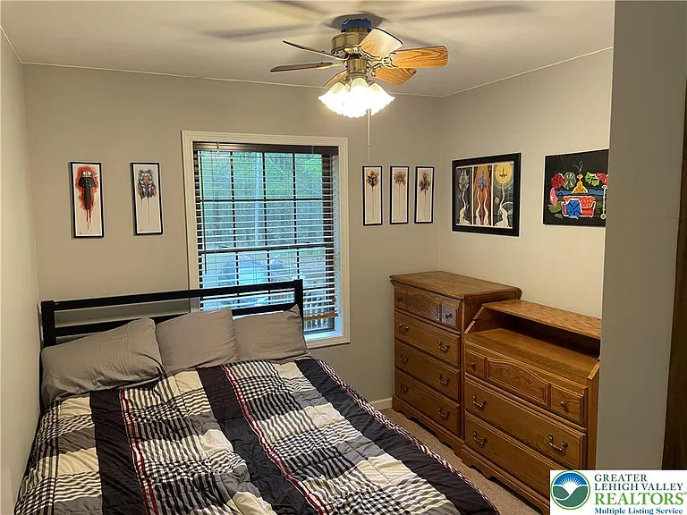 1037 Maplewood Dr — Photo 21