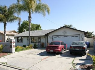 1227 Waxwing Dr, Vista, CA 92083